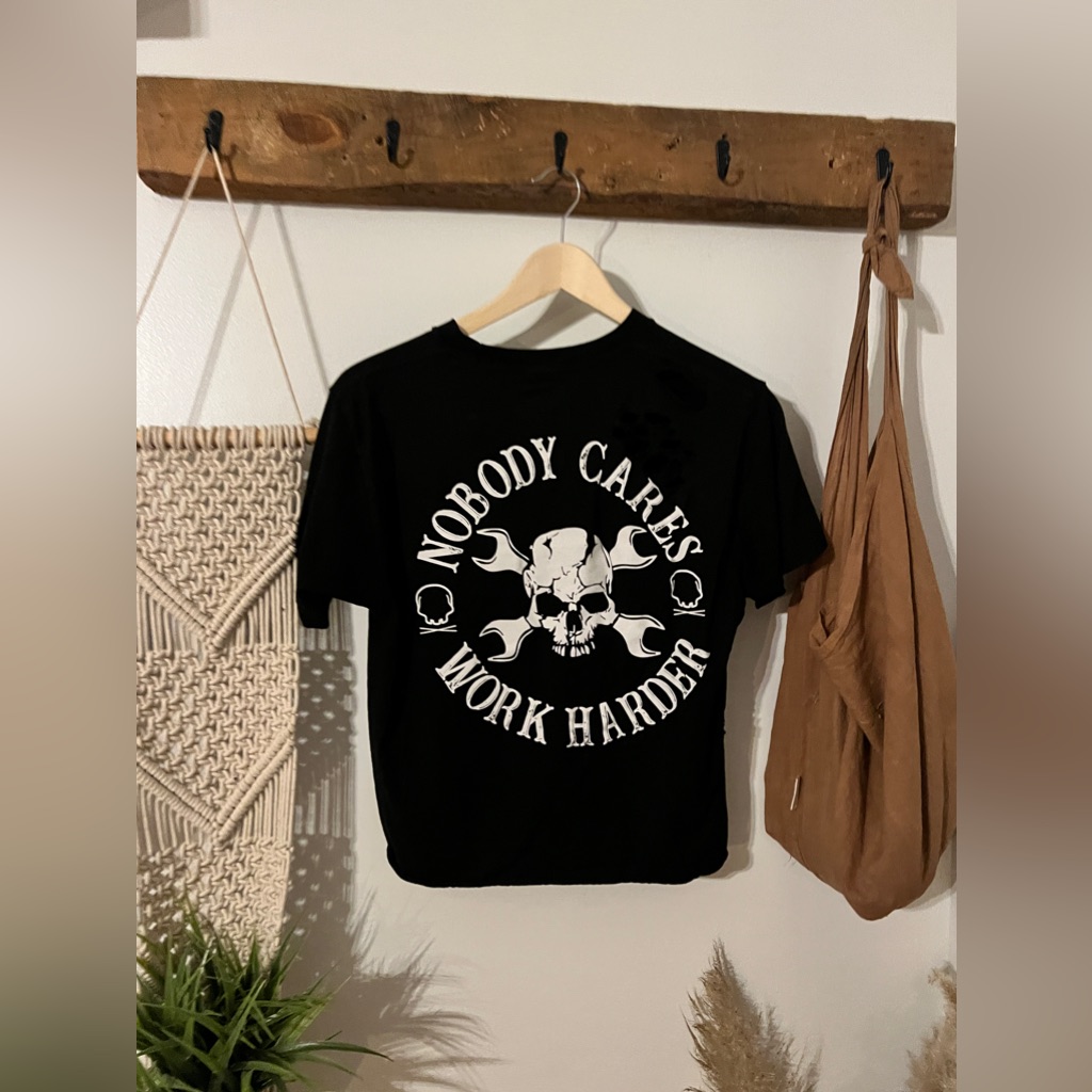 Cropped Back Tee